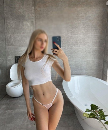 Полина, 18 лет